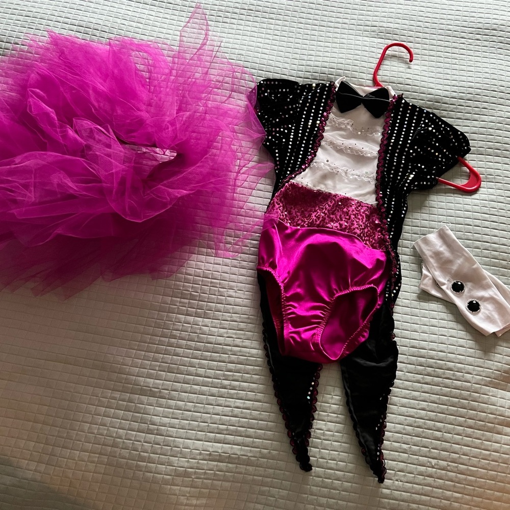 Adorable dance costume 4T